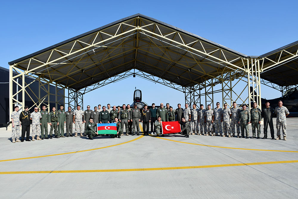 Azərbaycanda 3 ölkənin birgə hərbi təlimi keçiriləcək - VİDEO 4 1d0ff3f8a45a13369f6072c02bd96747