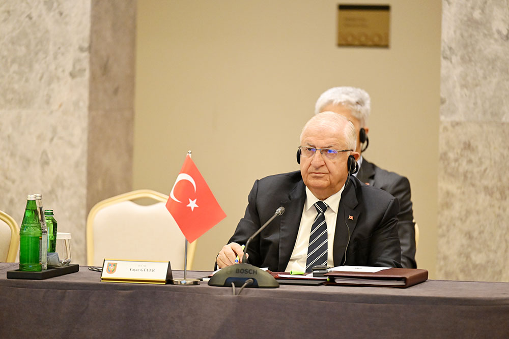 Şuşada müdafiə nazirlərinin üçtərəfli görüşü keçirildi - FOTOLAR 4 314da3e68f7b36e3677e2726f05cc722