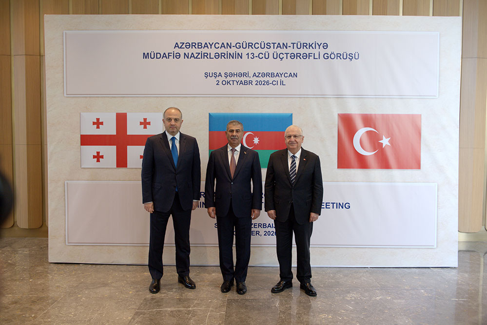 Şuşada müdafiə nazirlərinin üçtərəfli görüşü keçirildi - FOTOLAR 9 c5a3543e7e38ce619a9bd4d1aebc944f